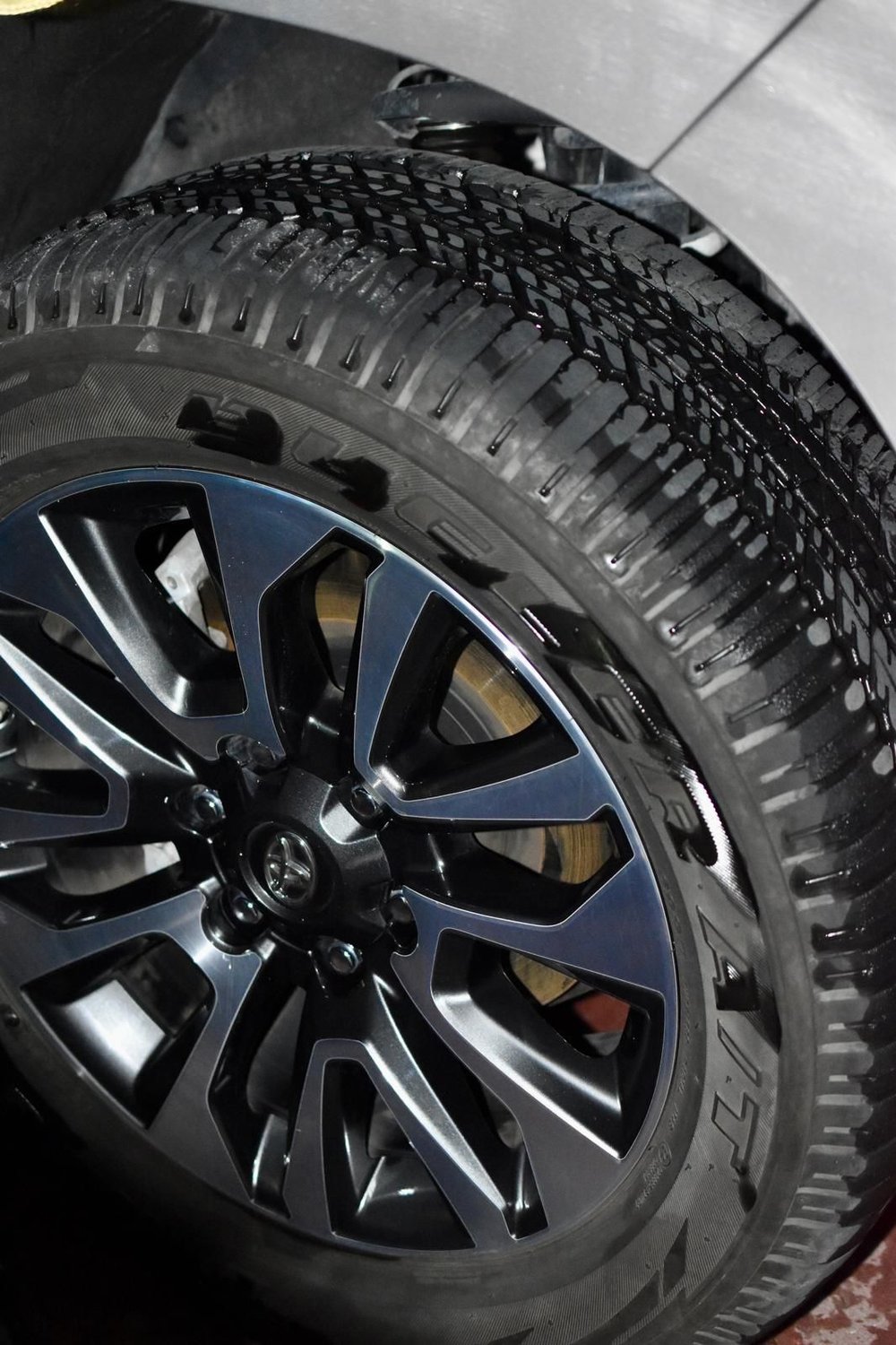 عملية غسيل السيارات - Car washing process