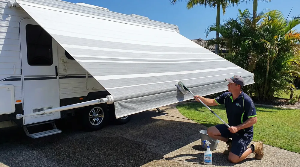 تنظيف المظلة